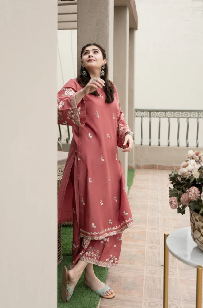 Urge - 2PC Lawn Embroidered Suit - FFU0035