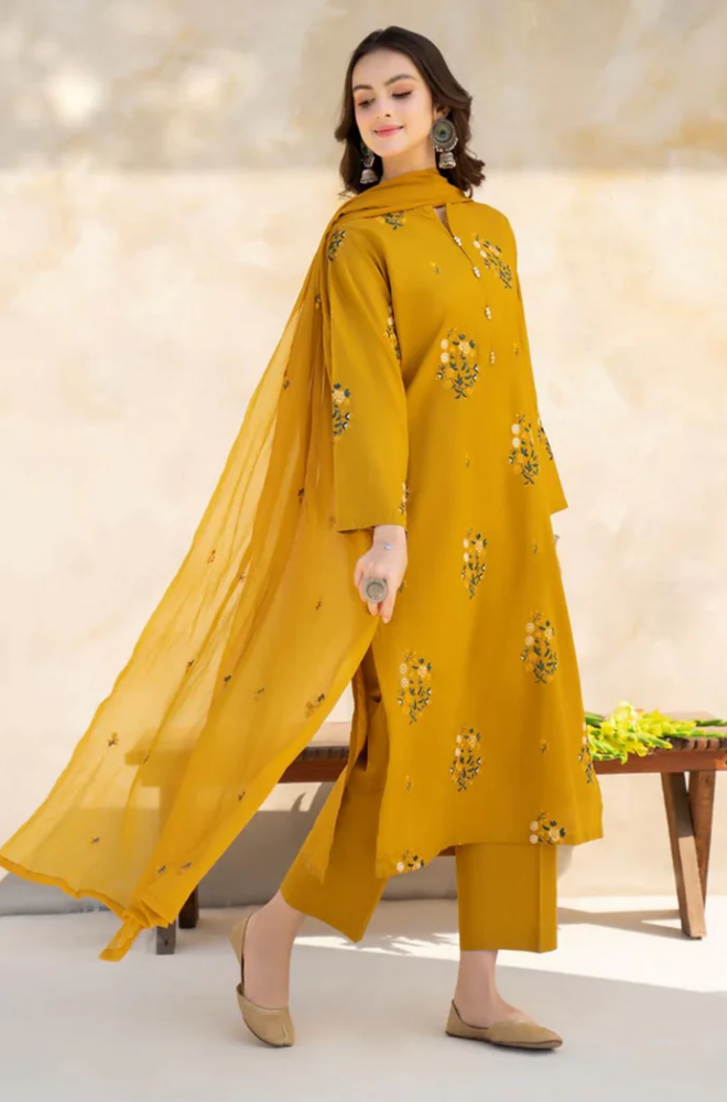 Boraque - 3PC Lawn Embroidered Suit - FFU0156