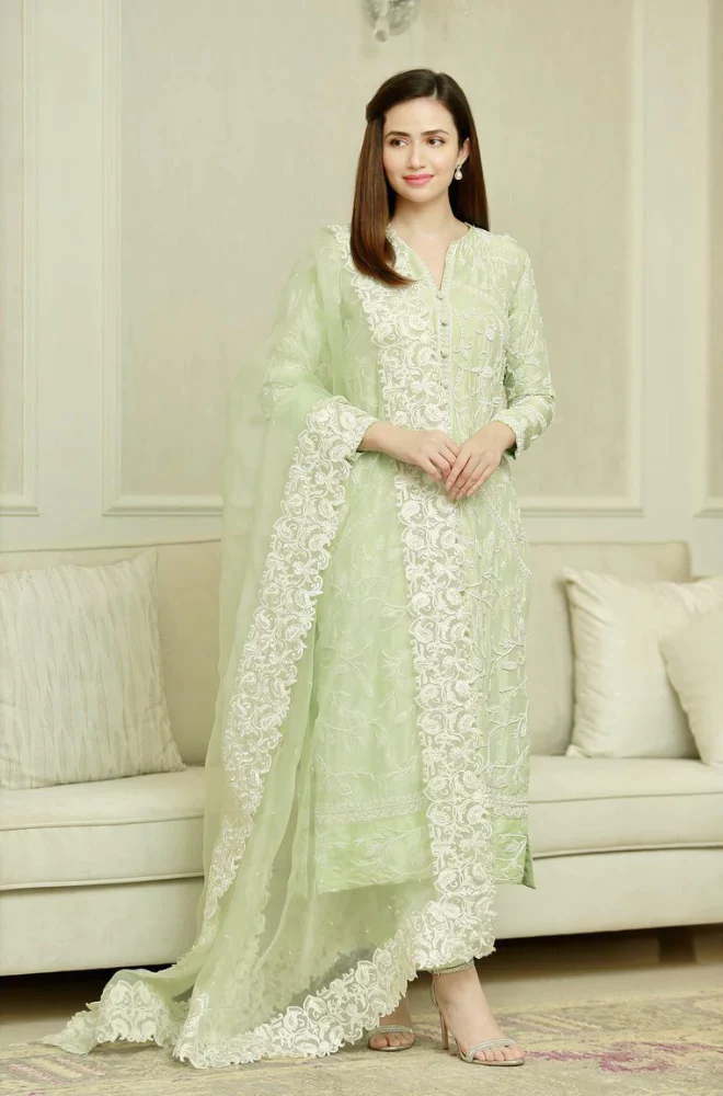 Bareeze - 3PC Lawn Embroidered Suit - FFU0226